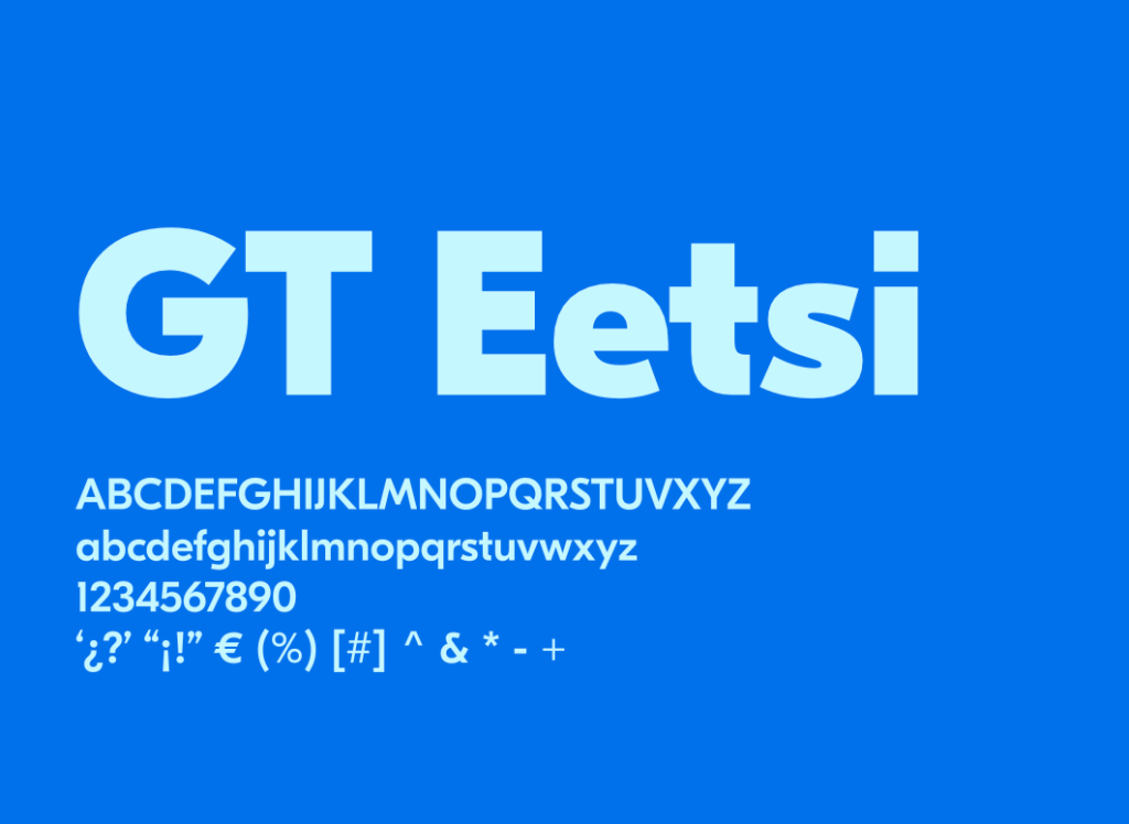 Шрифт GT Eetsi на яскравому синьому фоні, що містить великі та малі літери, цифри та спеціальні символи.